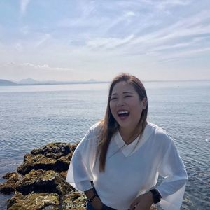 Meet your Posher, Jiwon